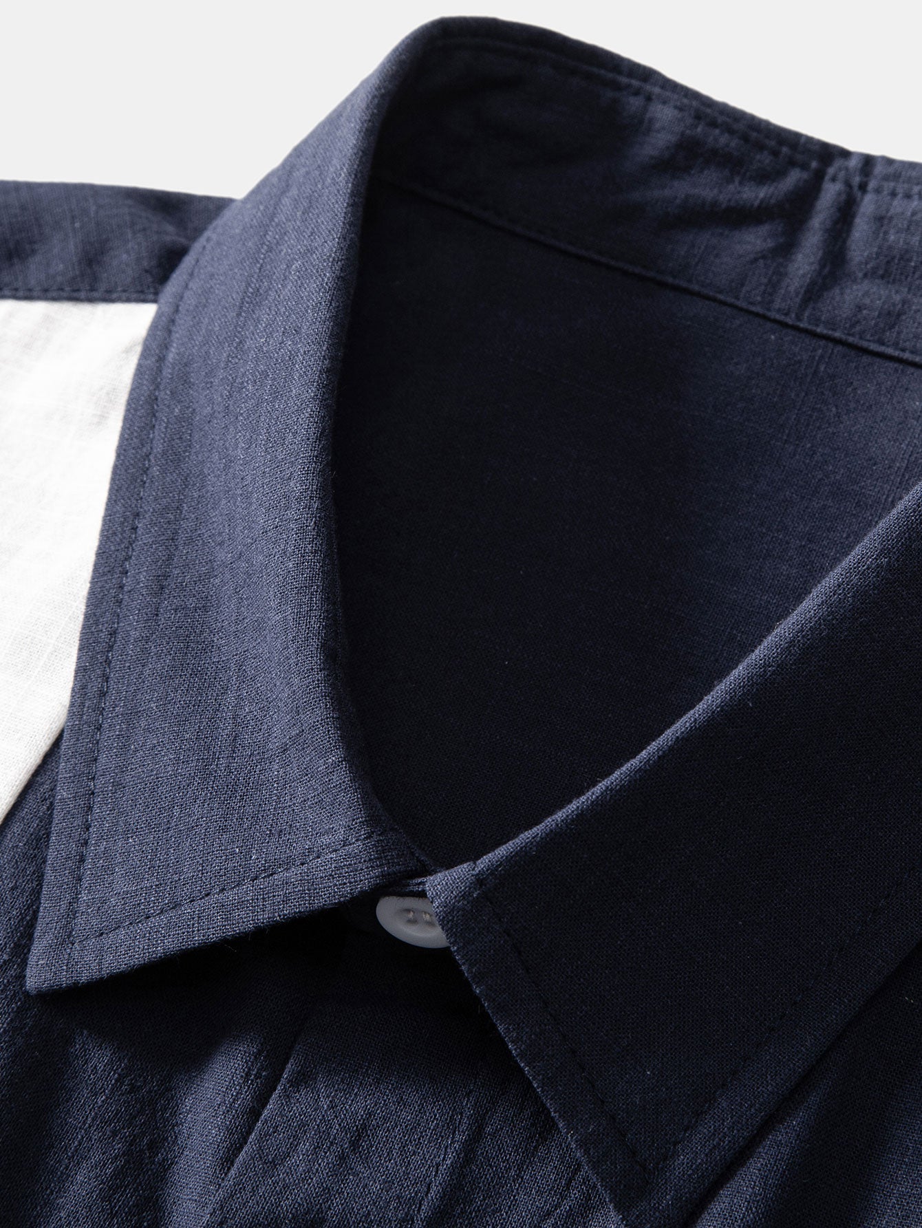 Chemise boutonnée d'été légère et contrastée aspect lin pour homme