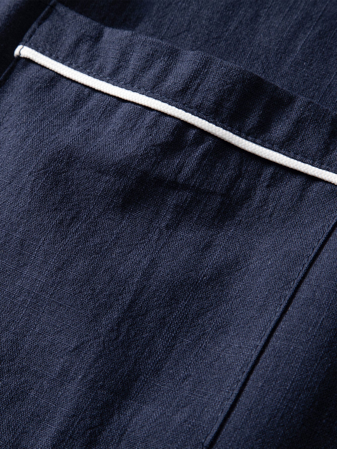 Chemise boutonnée d'été légère et contrastée aspect lin pour homme