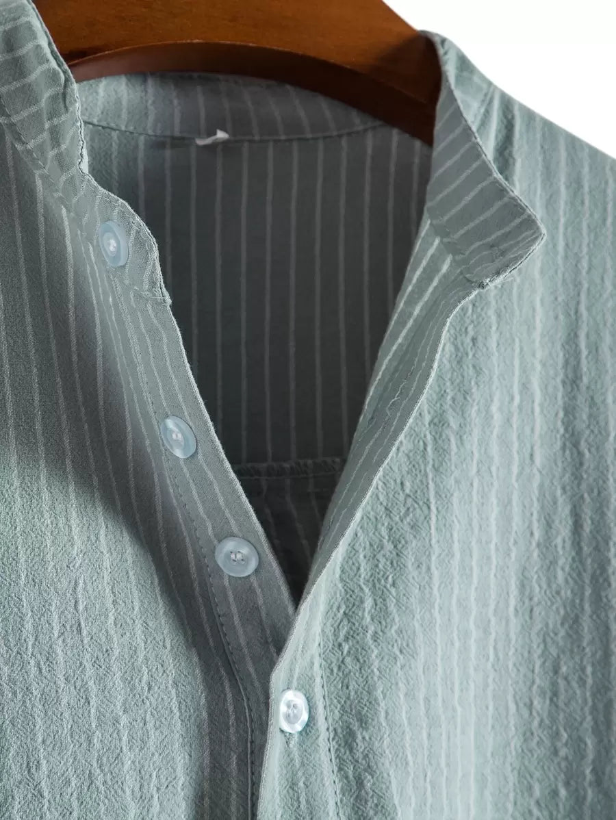 Chemise boutonnée à manches courtes et rayures en lin pour homme