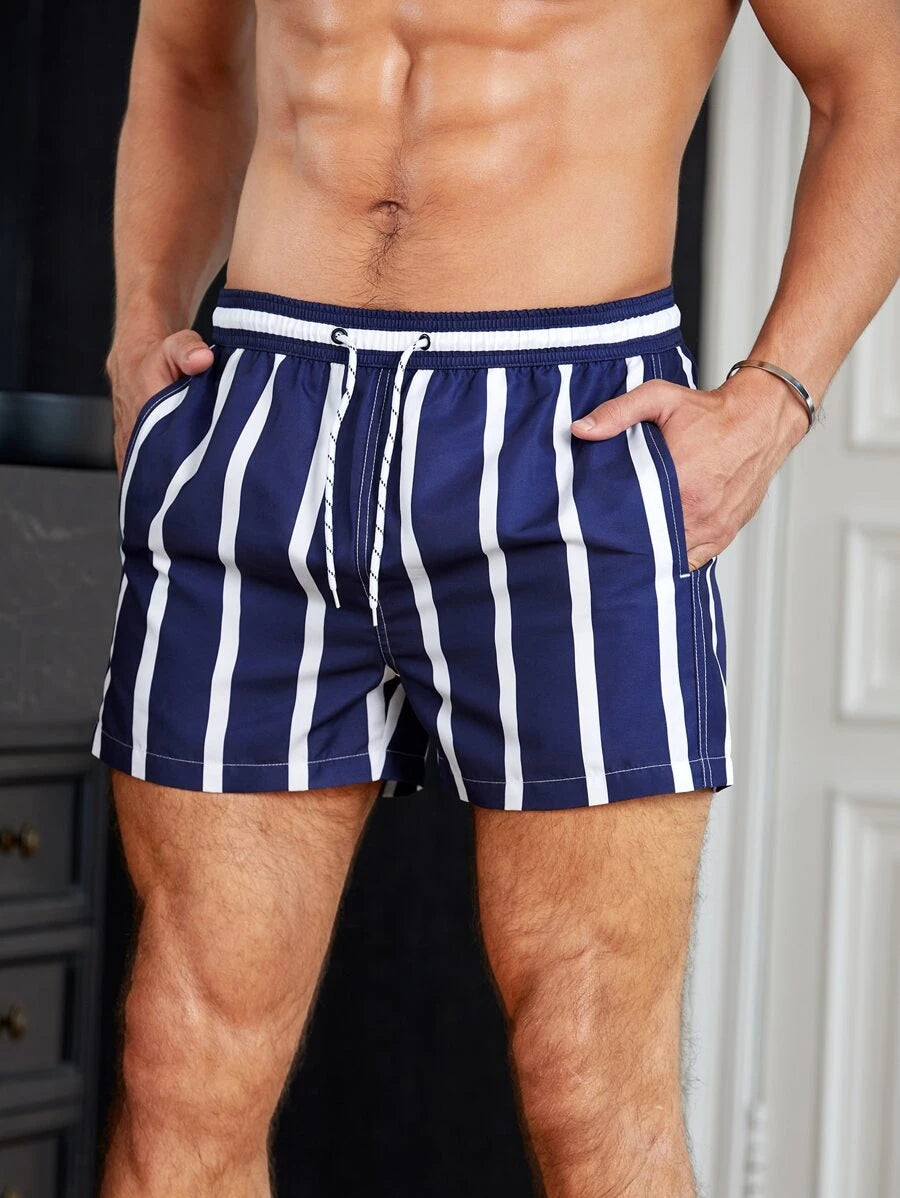 Short court rayé avec cordon de serrage et taille élastique pour homme