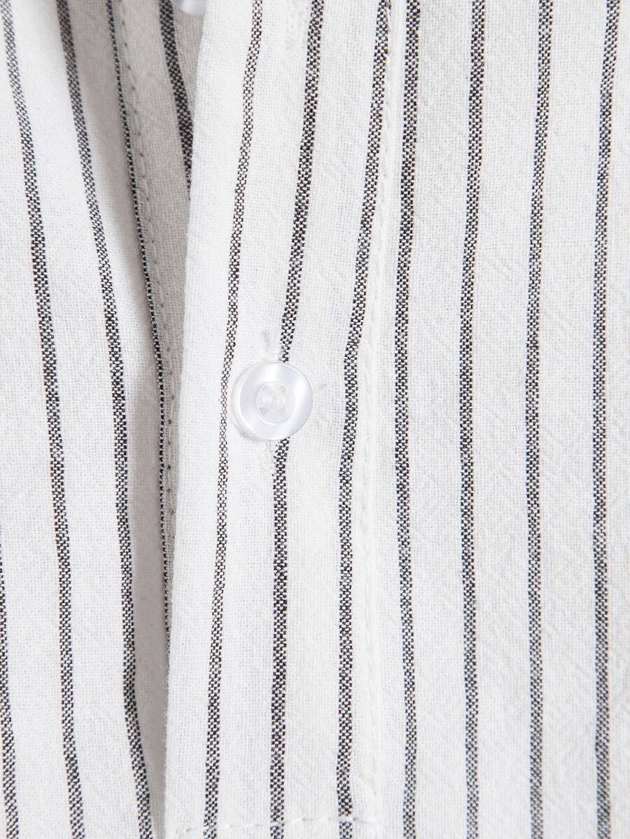Chemise boutonnée à manches courtes et rayures en lin pour homme