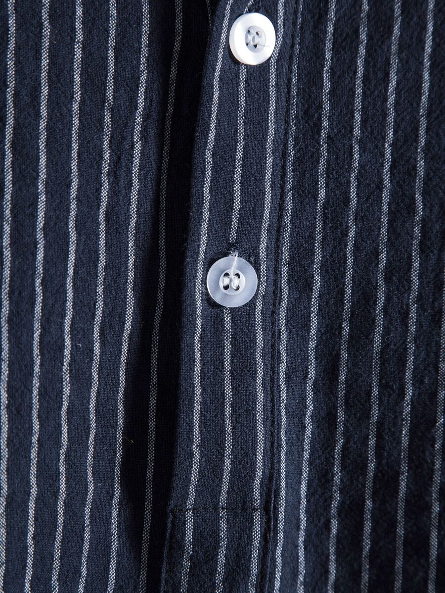 Chemise boutonnée à manches courtes et rayures en lin pour homme