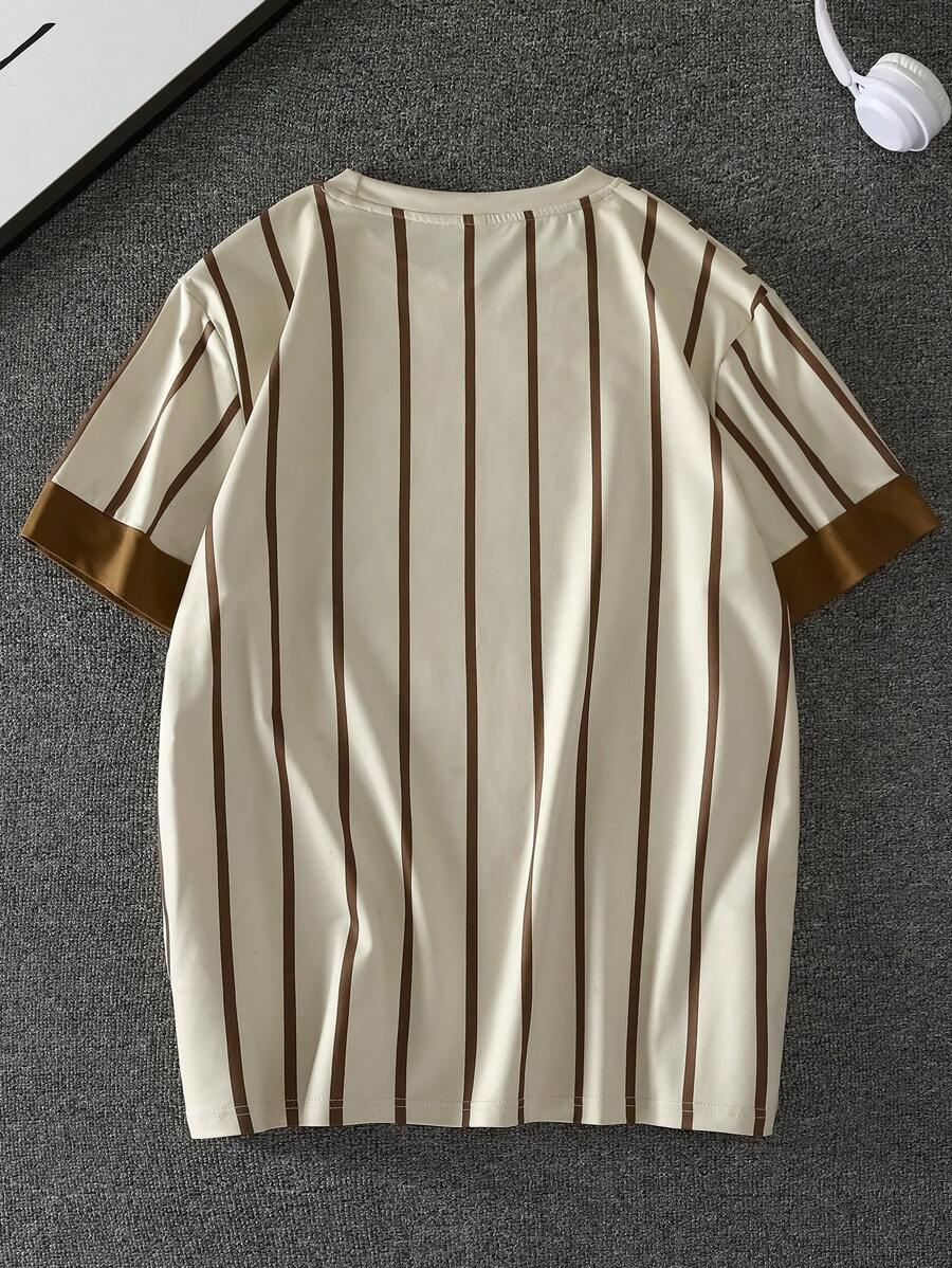 Chemise décontractée à manches courtes et rayures, col rond et coupe ample