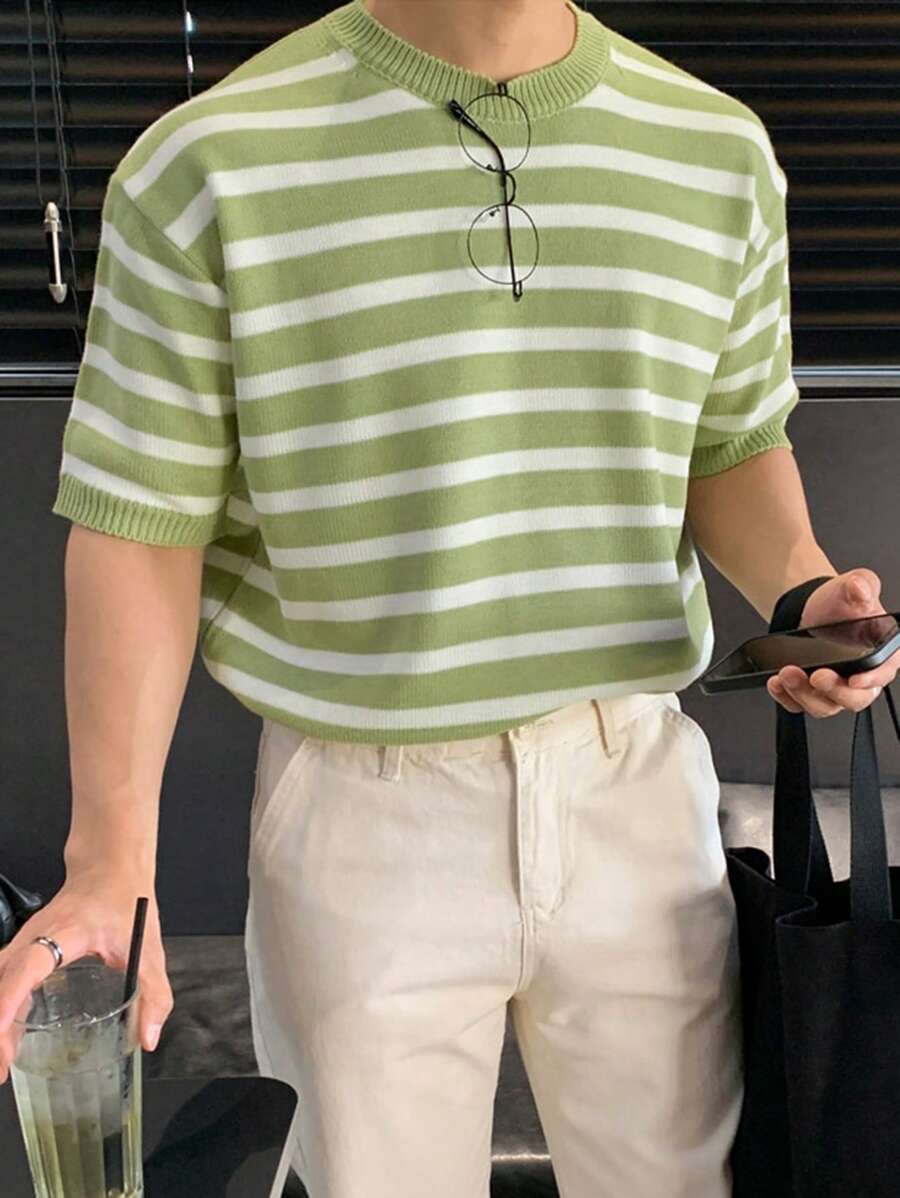 Chemise en tricot à rayures et épaules tombantes avec col rond pour homme