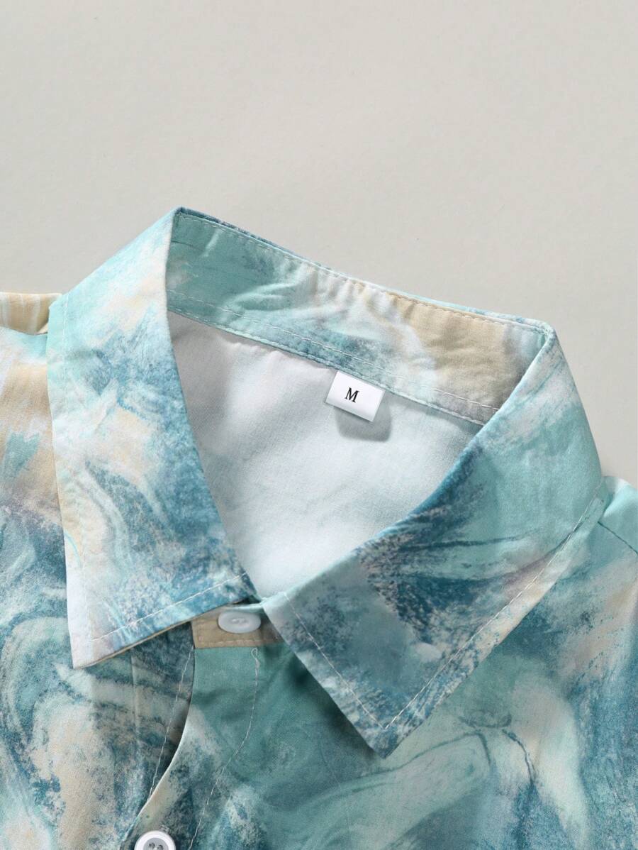 Chemise hawaïenne boutonnée à manches courtes et imprimé sur toute la surface