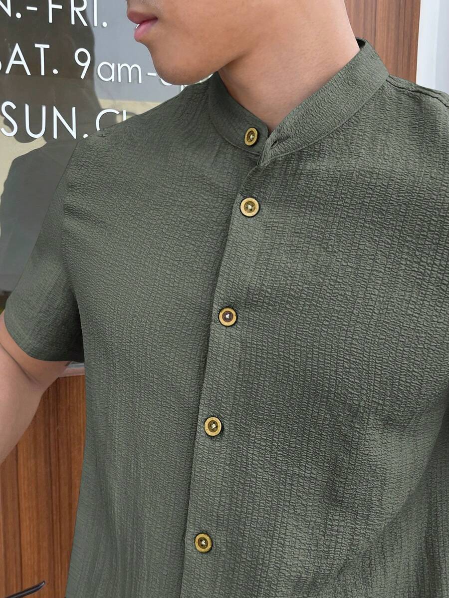 Chemise boutonnée classique à col chinois avec texture pour homme