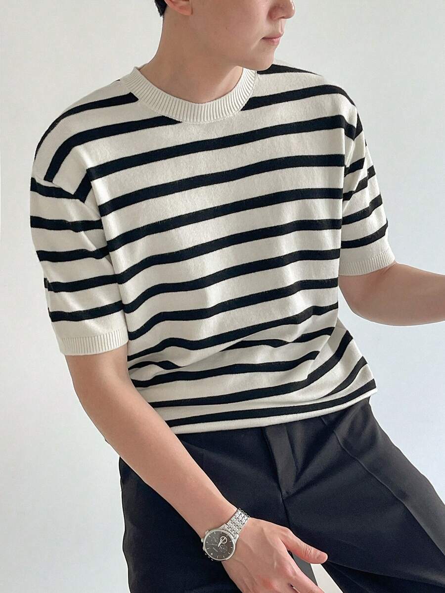 Chemise en tricot à rayures et épaules tombantes avec col rond pour homme