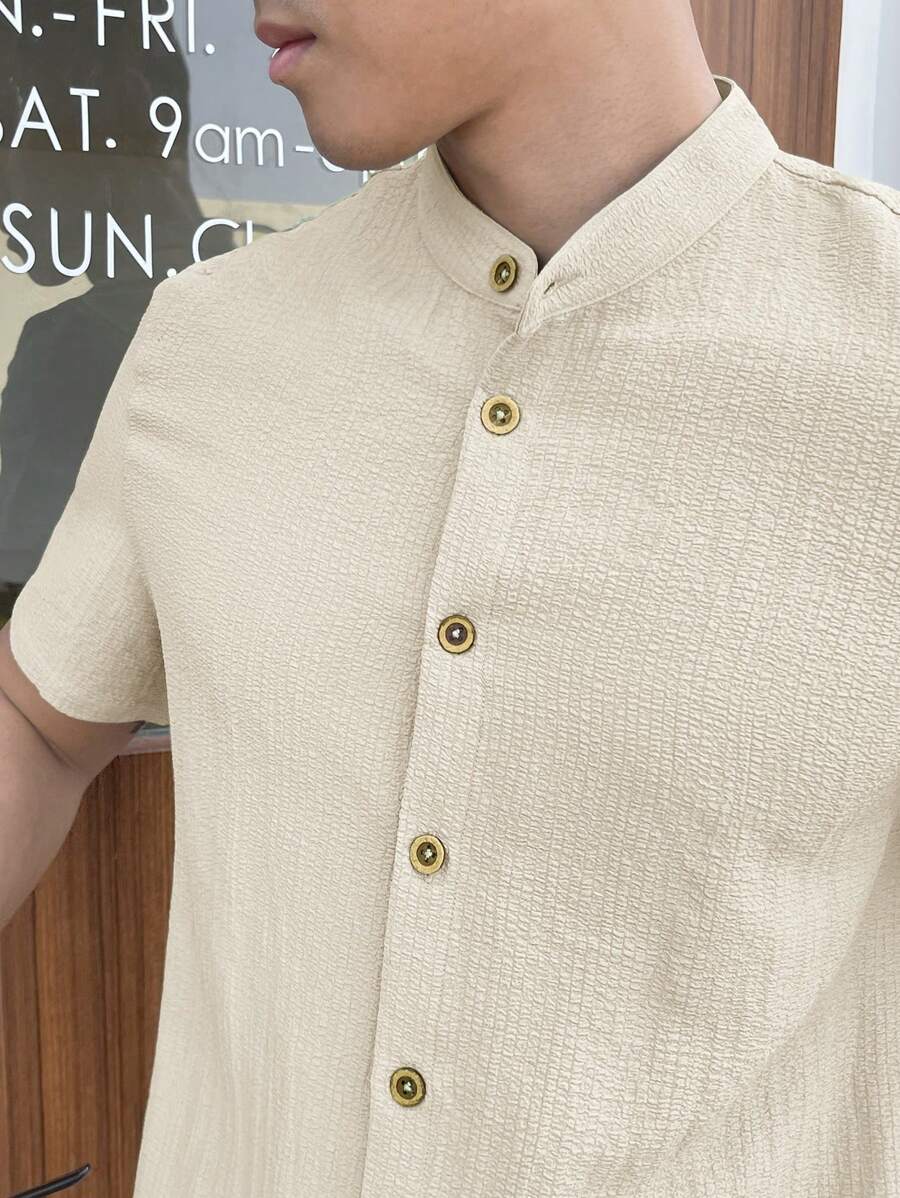 Chemise boutonnée classique à col chinois avec texture pour homme