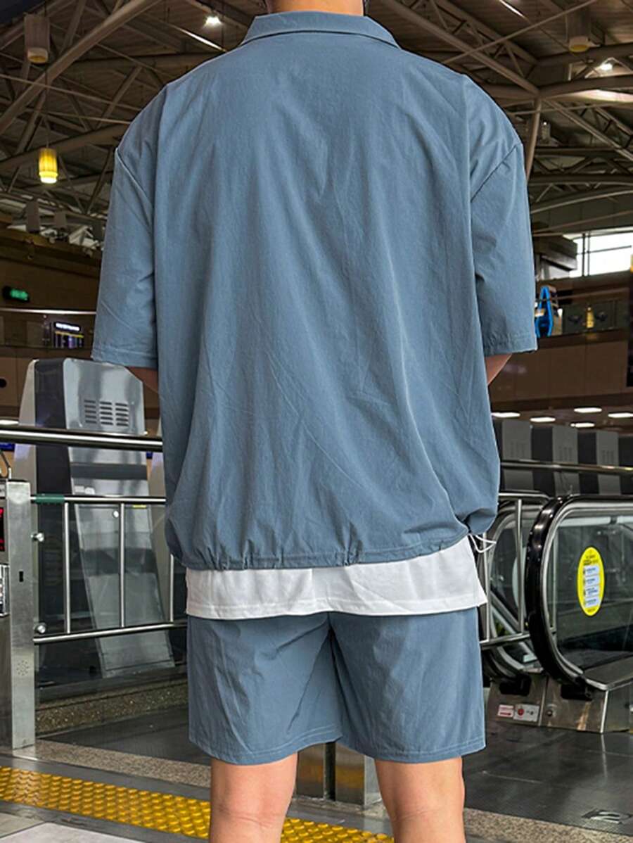 Moderne et décontracté deux ensembles, chemise zippée et short – Tenue d'été
