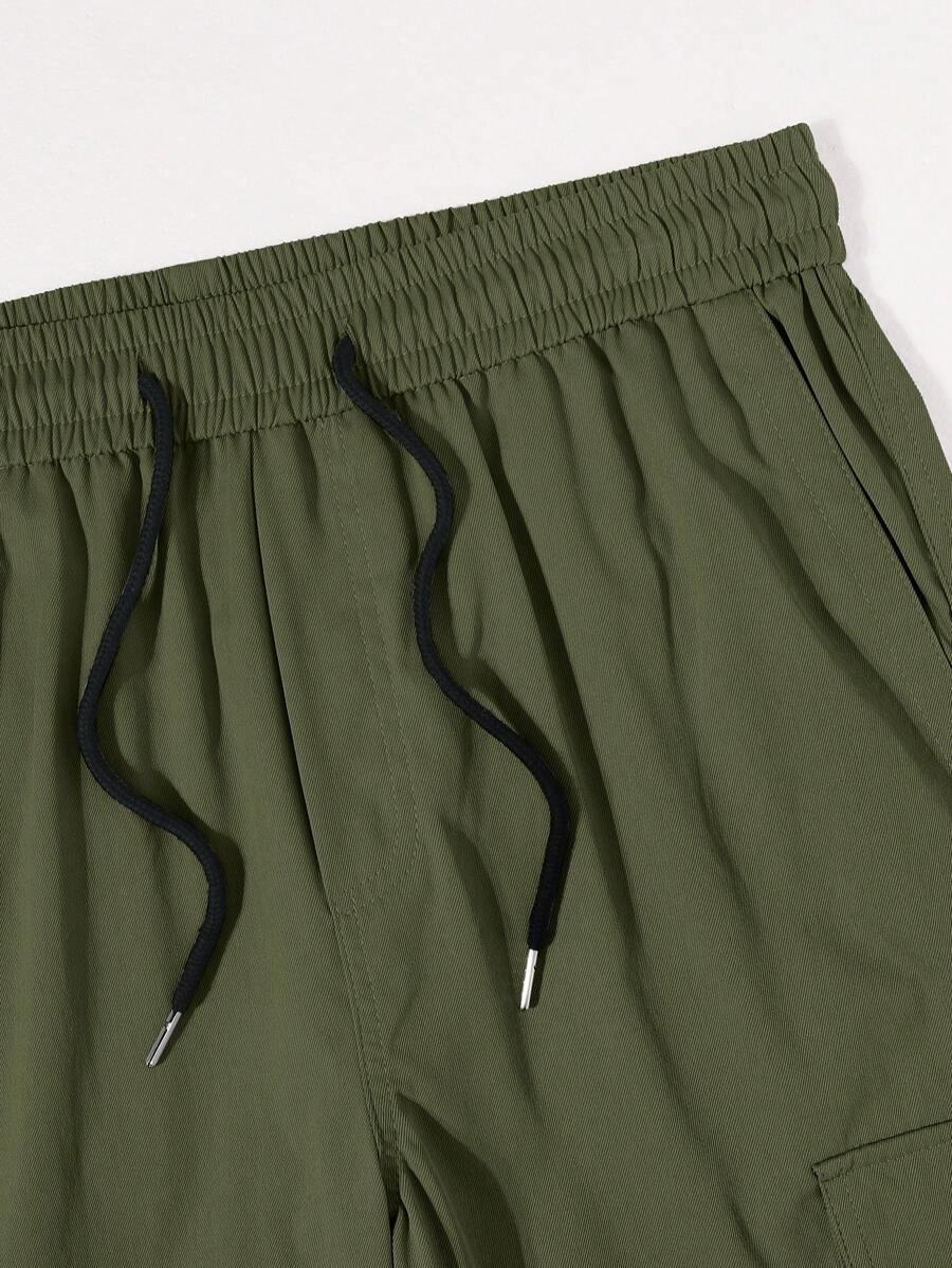 Pantalon cargo ample et décontracté avec cordon de serrage à la taille et poches à rabat