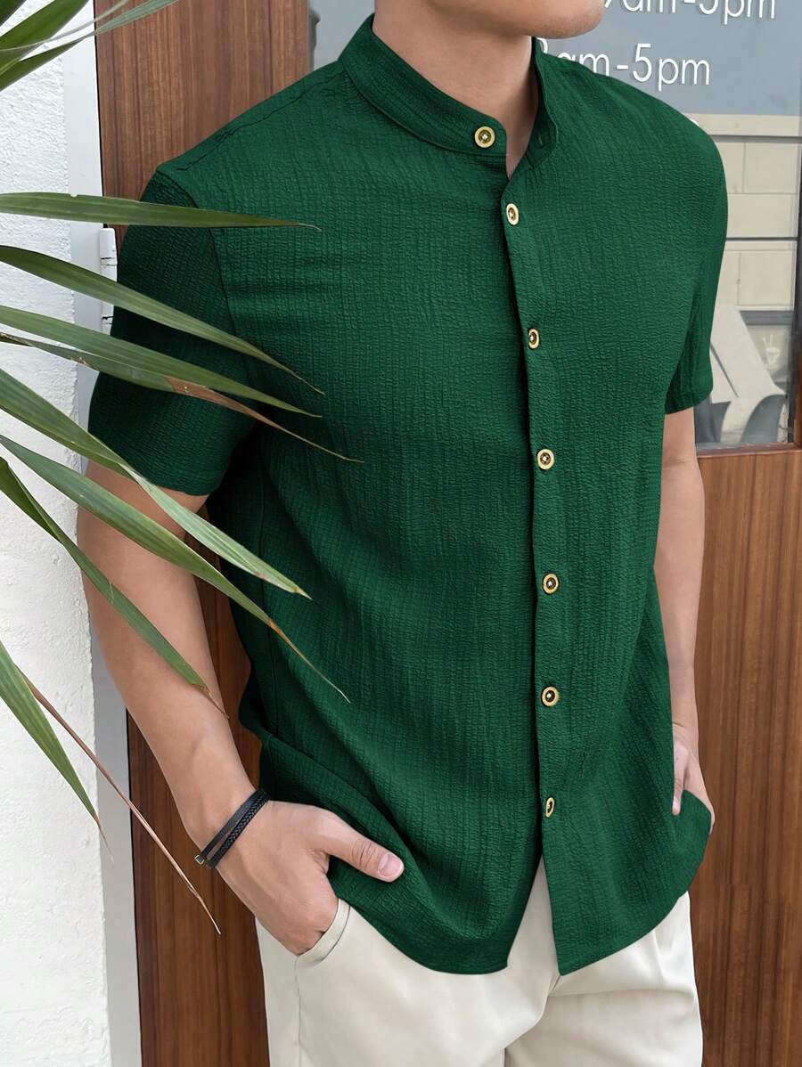 Chemise boutonnée classique à col chinois avec texture pour homme