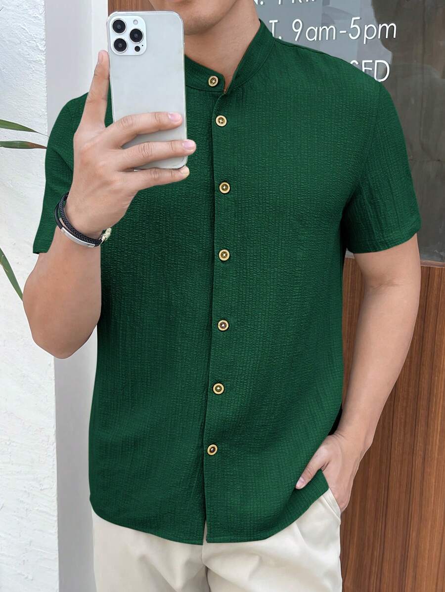 Chemise boutonnée classique à col chinois avec texture pour homme