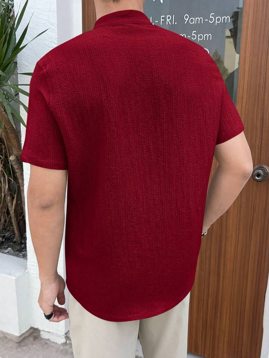 Chemise boutonnée classique à col chinois avec texture pour homme