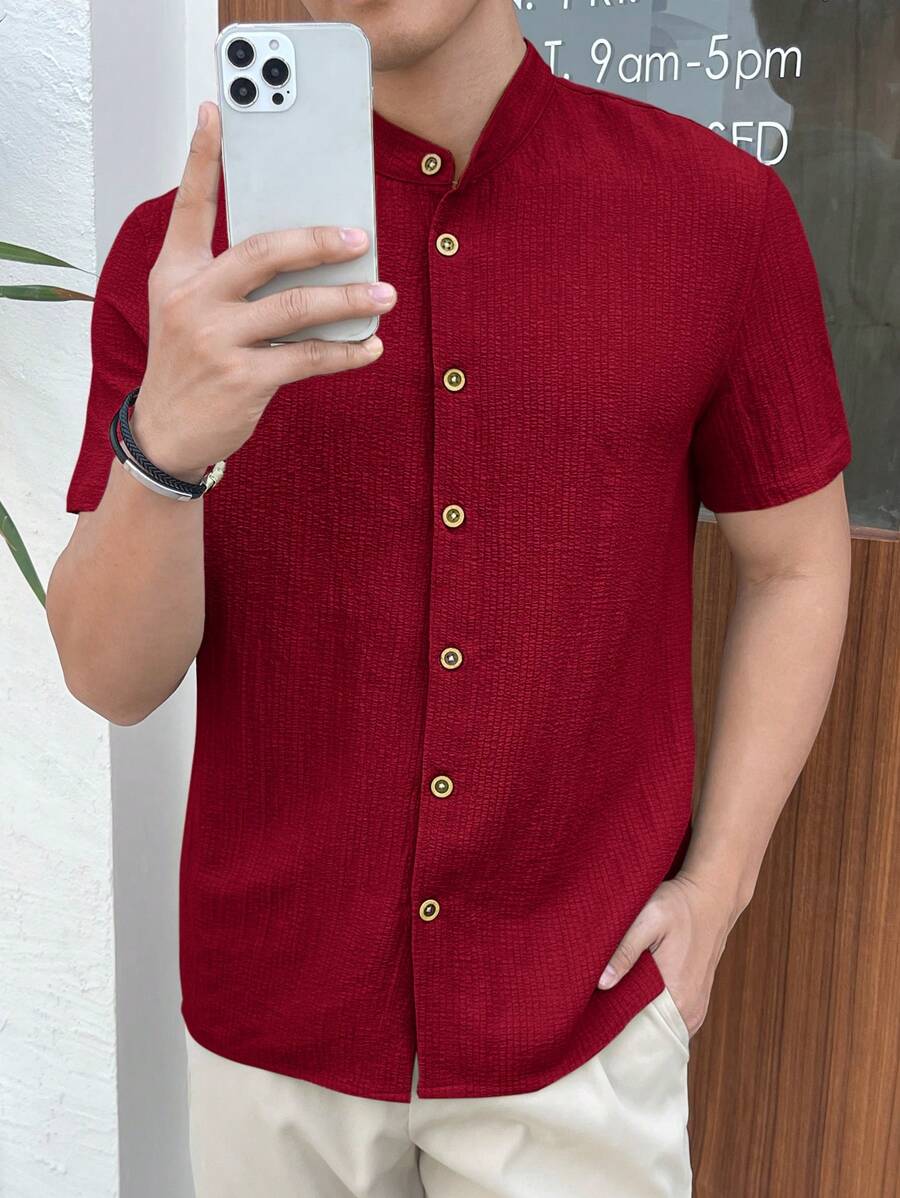 Chemise boutonnée classique à col chinois avec texture pour homme