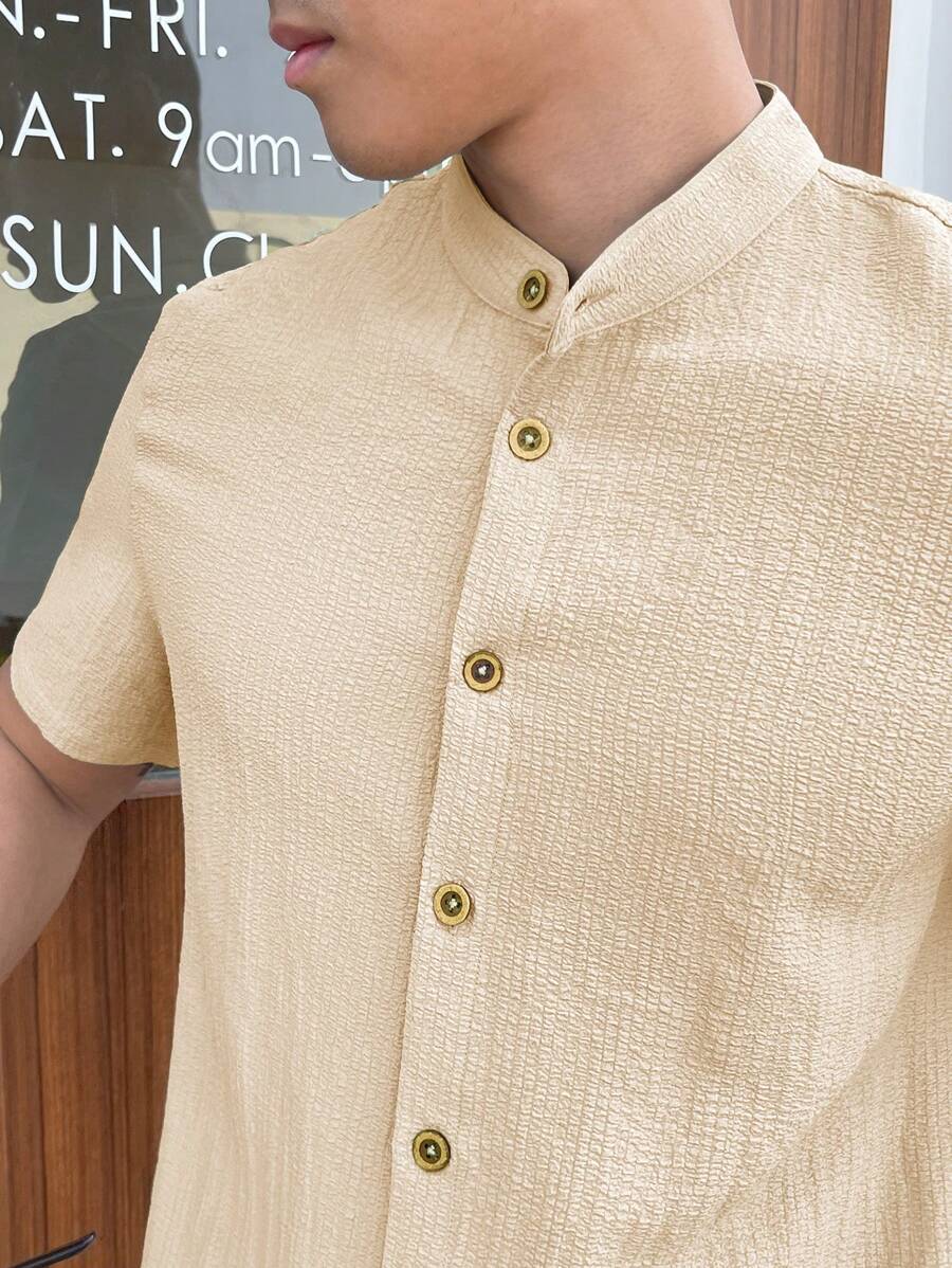 Chemise boutonnée classique à col chinois avec texture pour homme