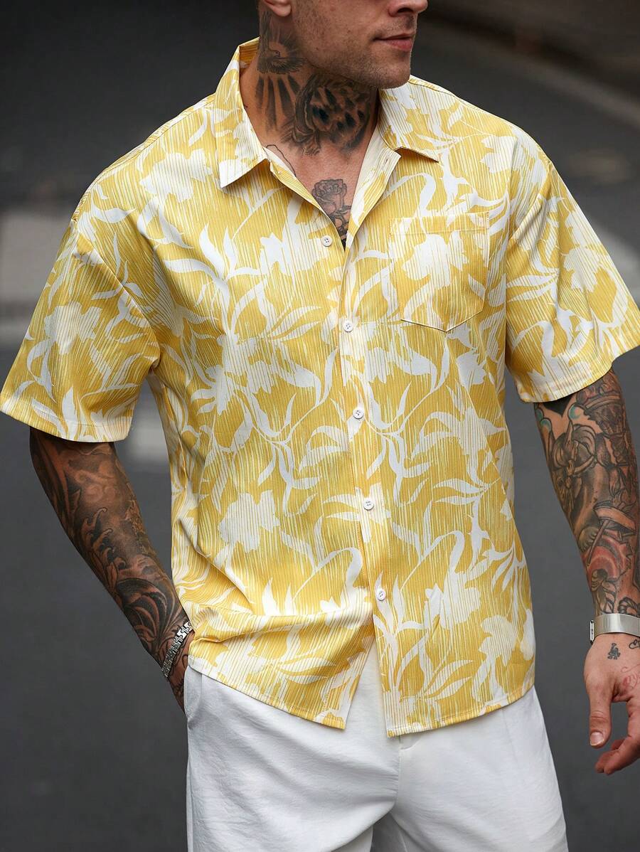 Chemise boutonnée ample à manches courtes en jacquard avec imprimé floral