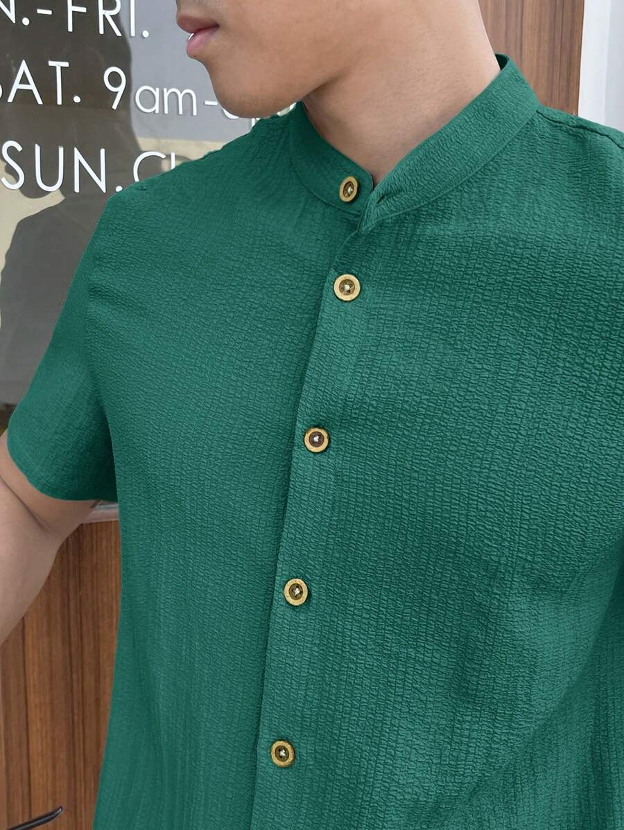 Chemise boutonnée classique à col chinois avec texture pour homme