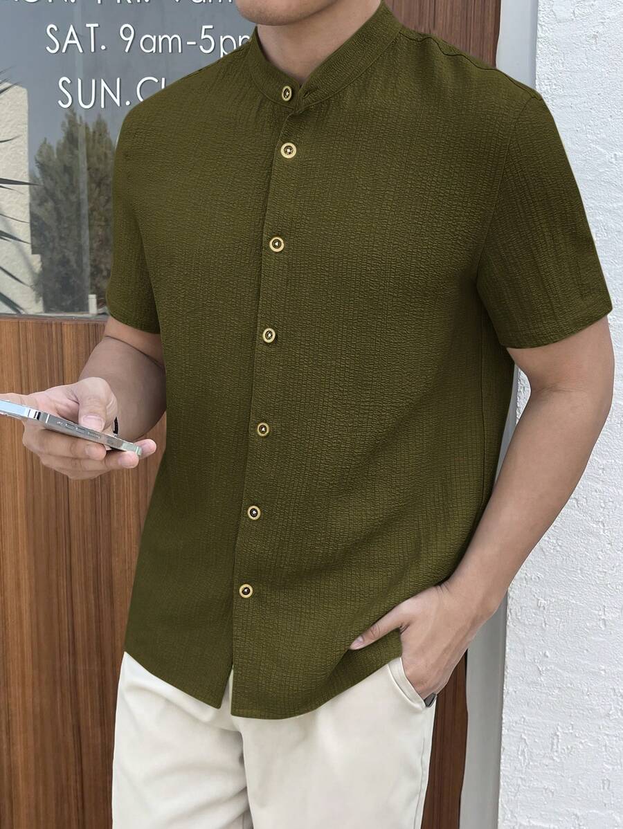 Chemise boutonnée classique à col chinois avec texture pour homme