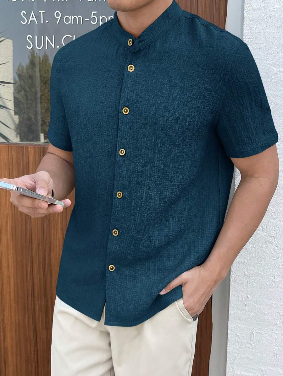Chemise boutonnée classique à col chinois avec texture pour homme