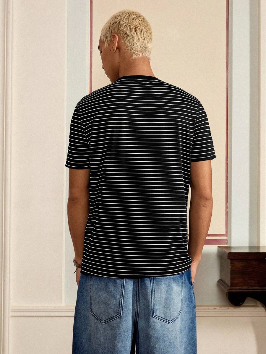 Chemise à col rond rayée tricotée manches courtes style casual