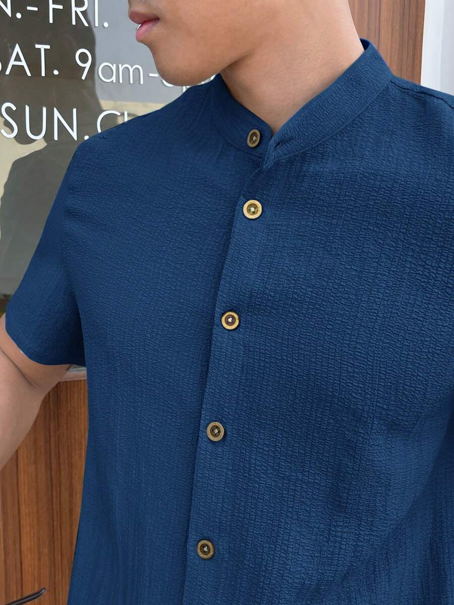 Chemise boutonnée classique à col chinois avec texture pour homme