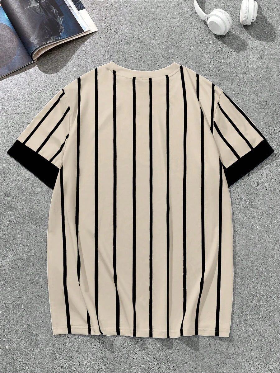 Chemise décontractée à manches courtes et rayures, col rond et coupe ample
