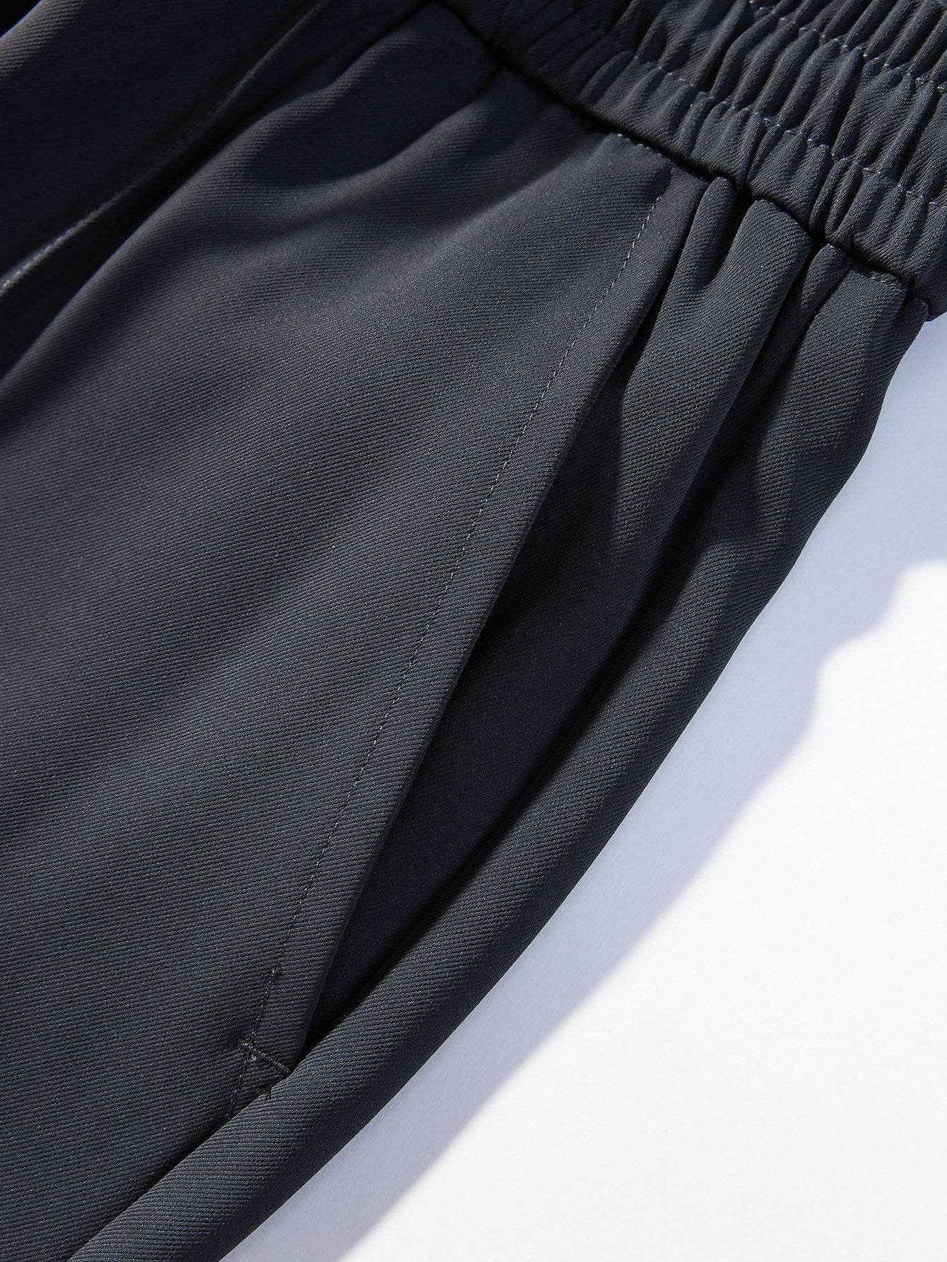 Pantalon droit élégant à simple pli et cordon de serrage pour homme