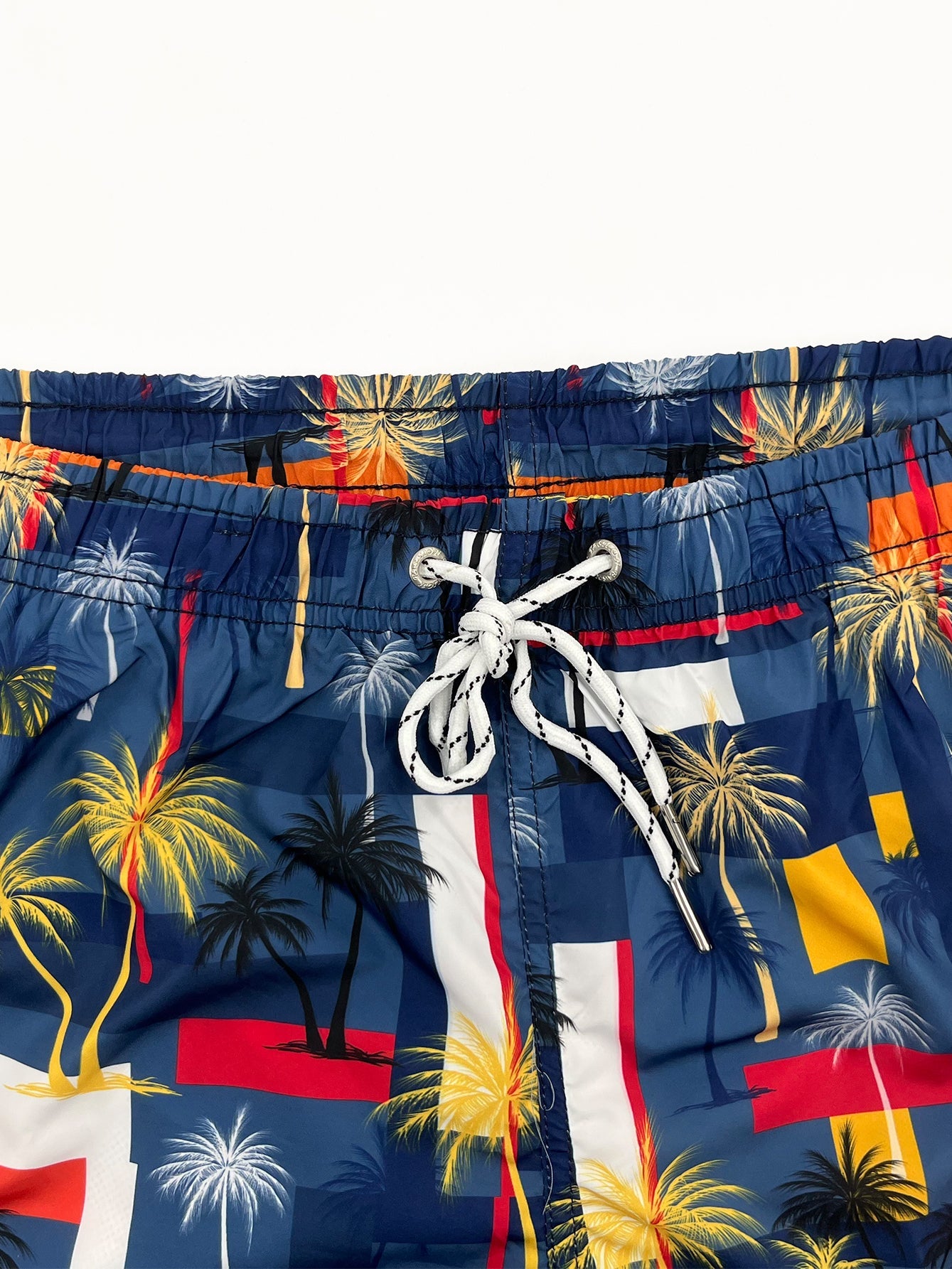 Ensemble t-shirt et short de bain imprimé palmiers – Tenue de plage d'été pour homme