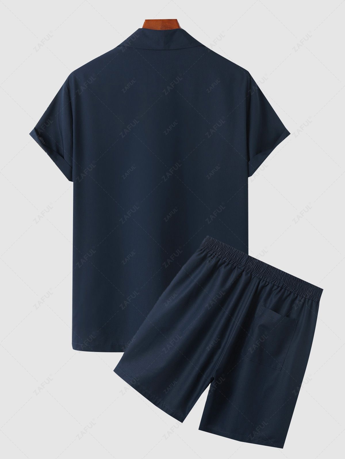 Chemise à col et short décontracté deux ensembles pour un style estival au quotidien