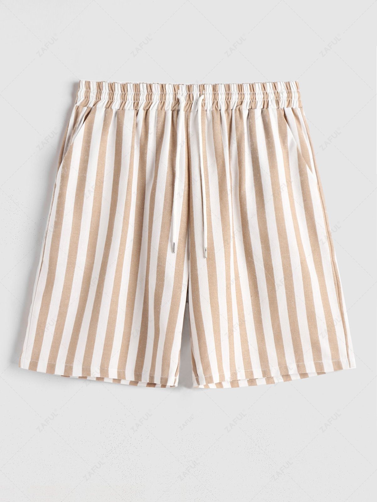 Chemise et short à rayures verticales deux ensembles pour un style estival quotidien