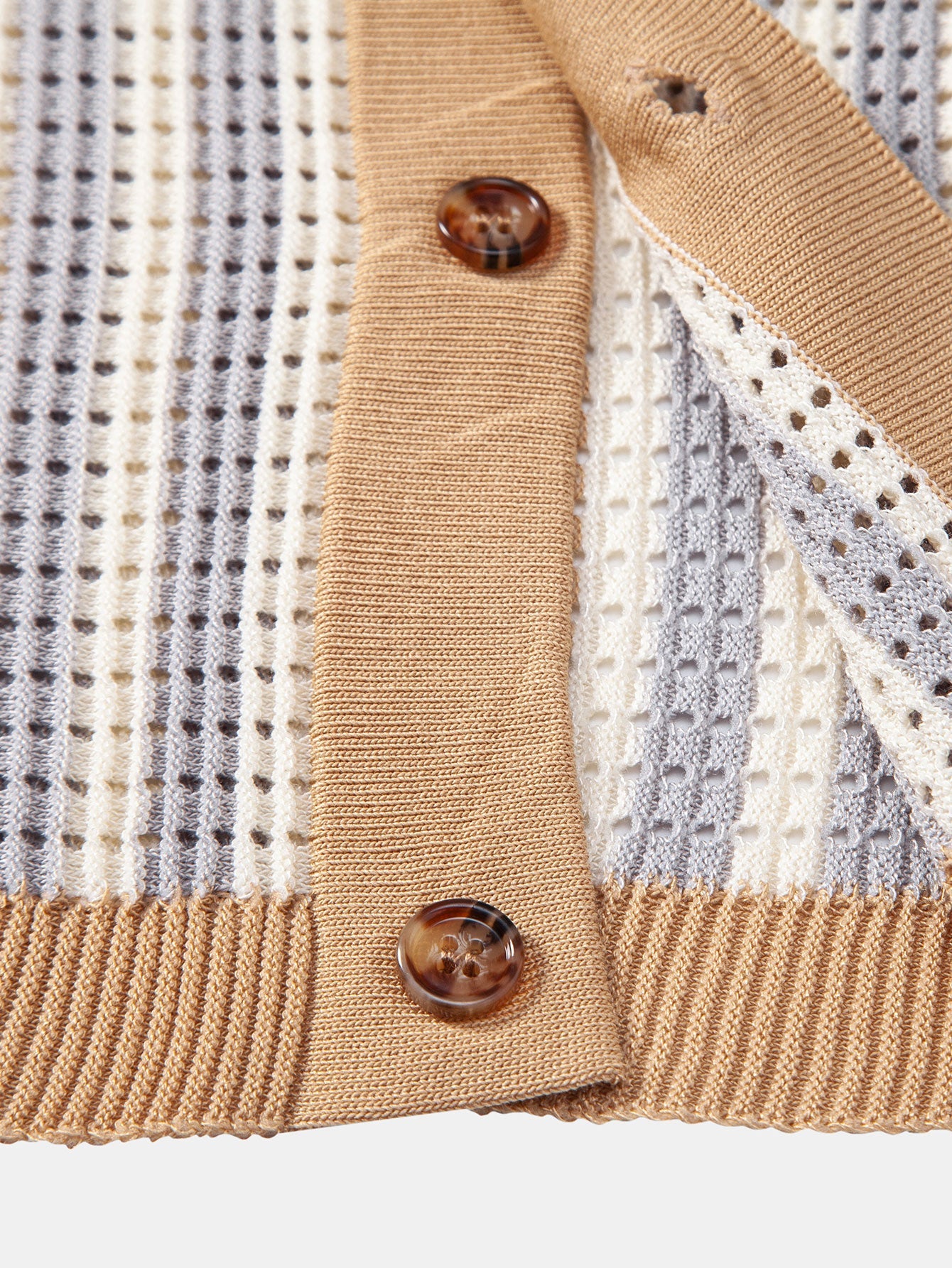 Chemise boutonnée à manches courtes en crochet à rayures et motif ajouré