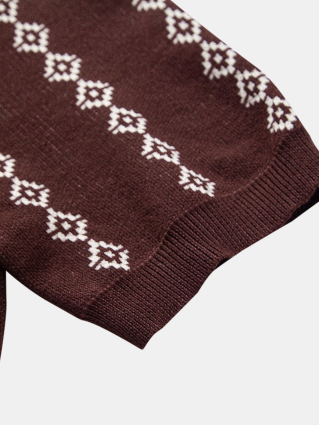 Chemise au crochet à manches courtes et col en V avec motifs géométriques