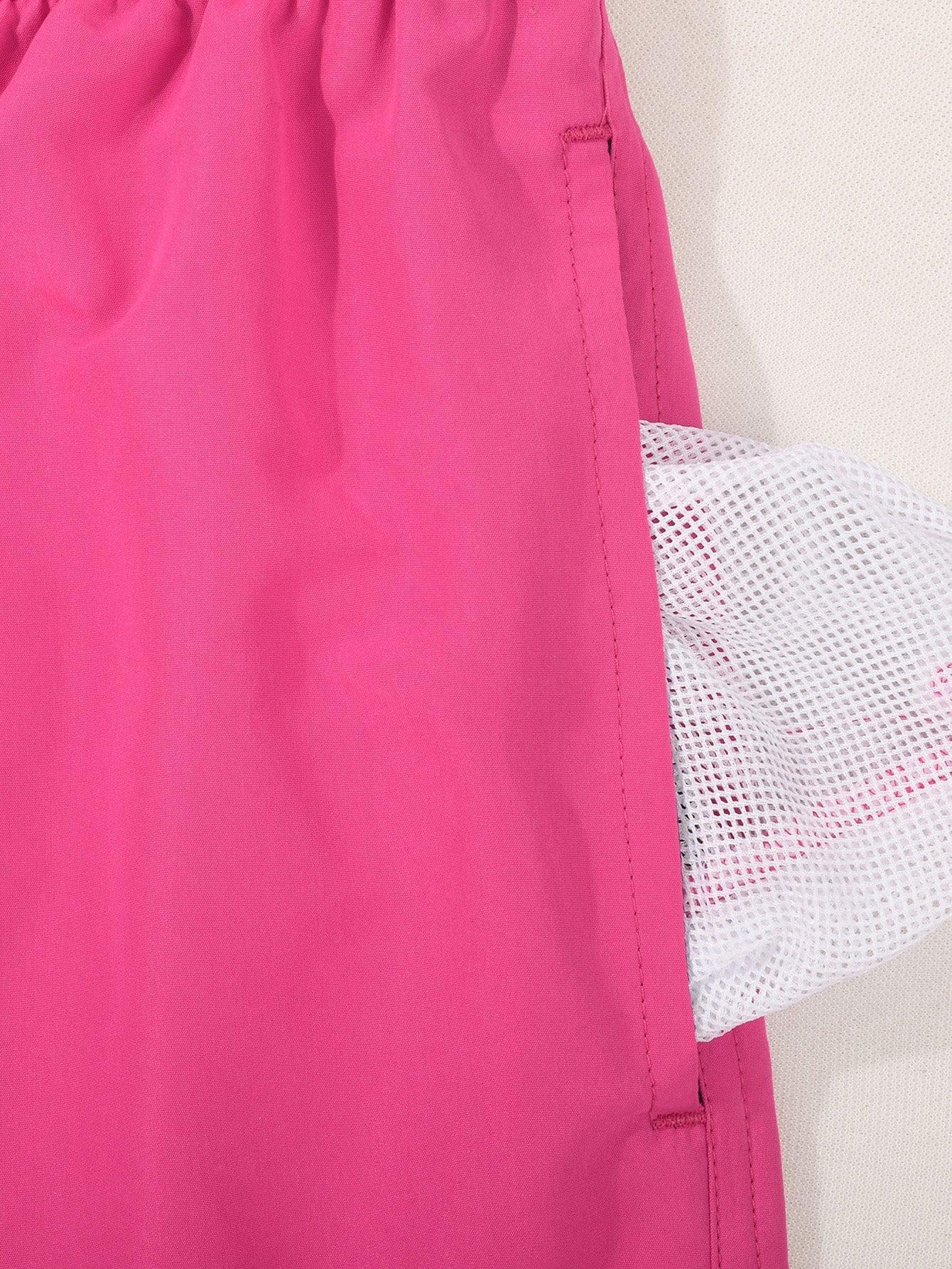 Ensemble t-shirt et short de bain imprimé palmiers – Tenue de plage d'été