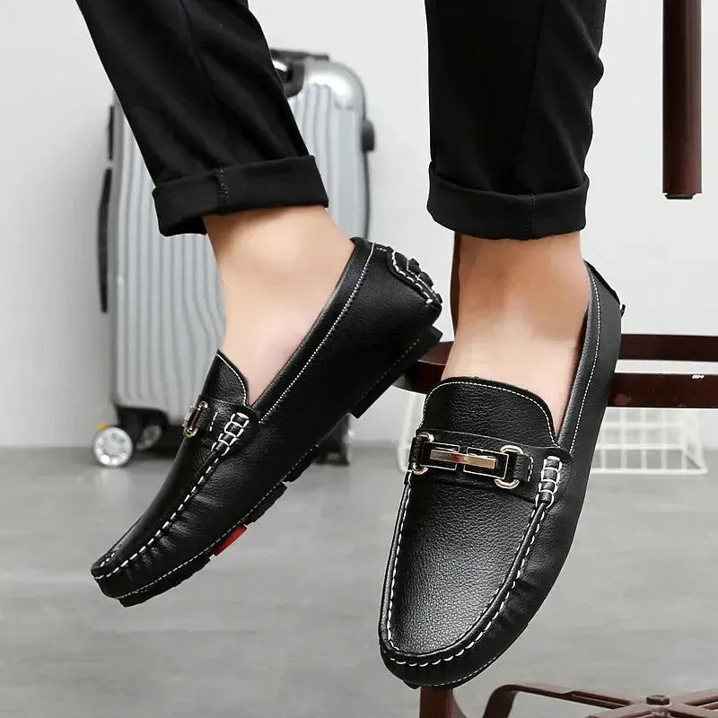 Mocassins classiques en cuir avec fermoir en métal - Travail et loisirs pour homme