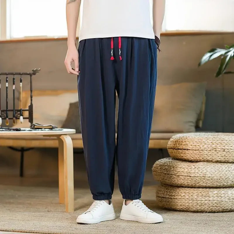 Pantalon de lin coupe ample avec bas cloche sarouel et taille décontractée