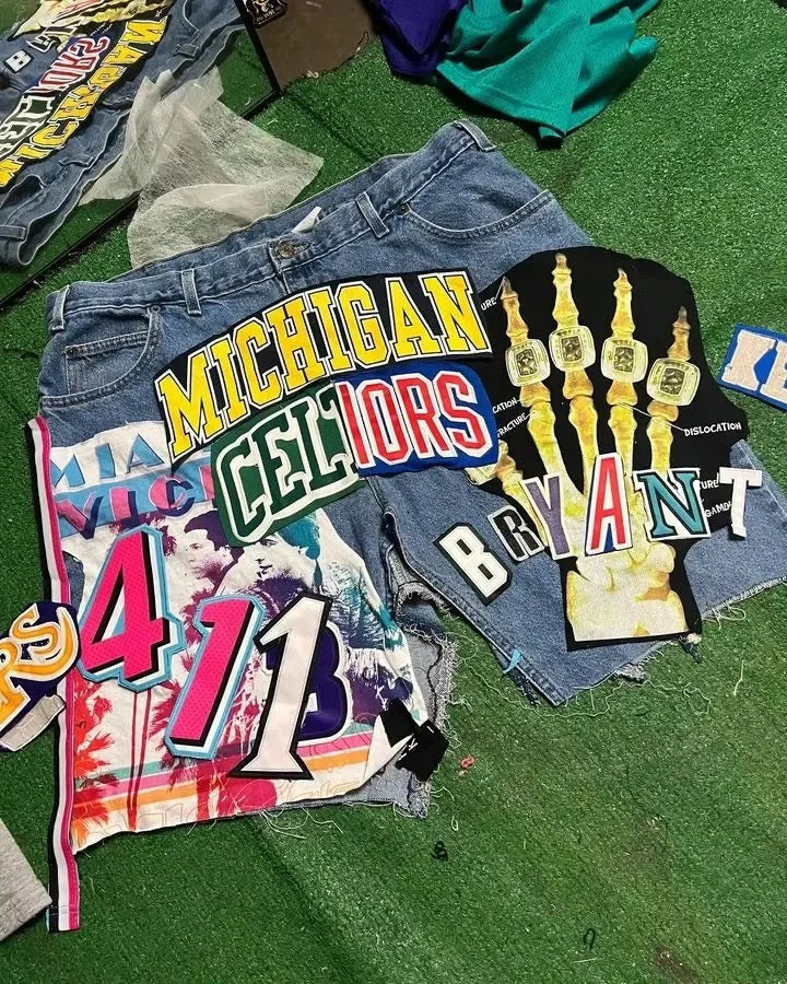 Patchwork rétro streetwear en denim Jorts avec motifs de dessins animés