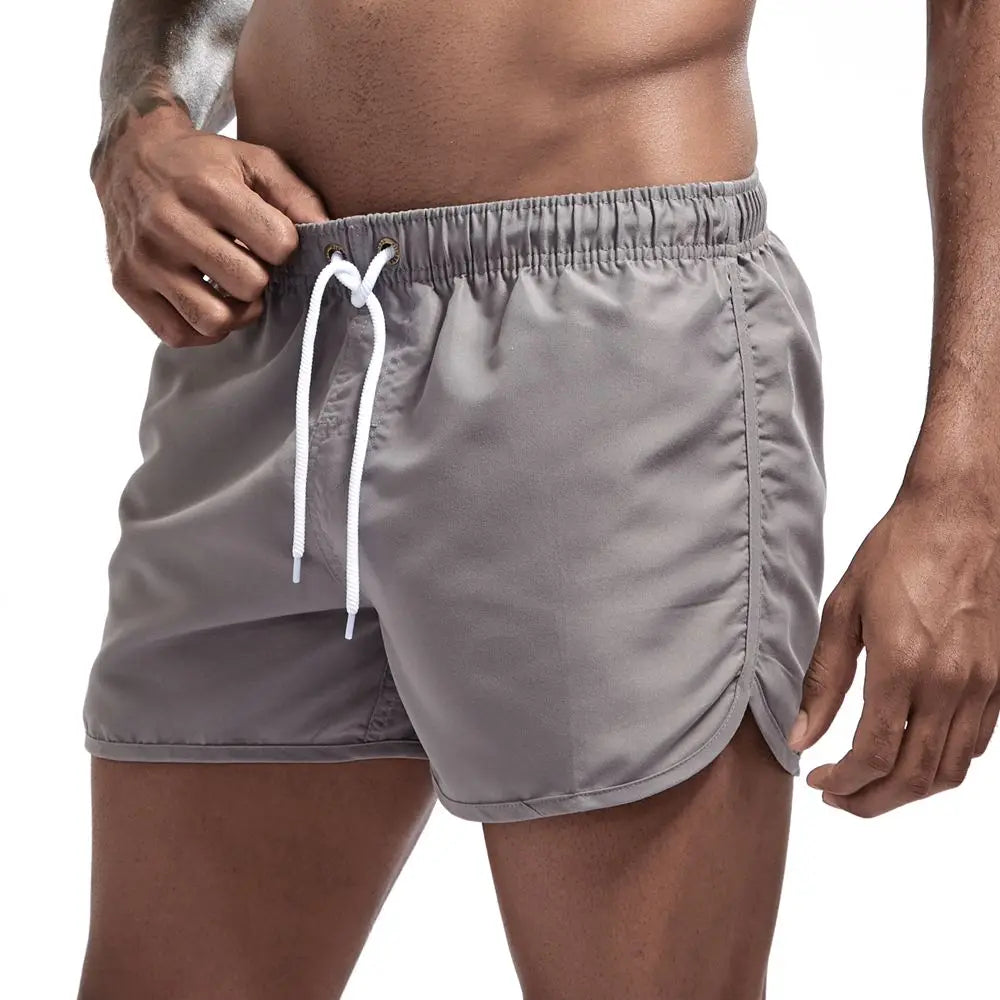Shorts courts de bain confortables pour hommes style plage élégant