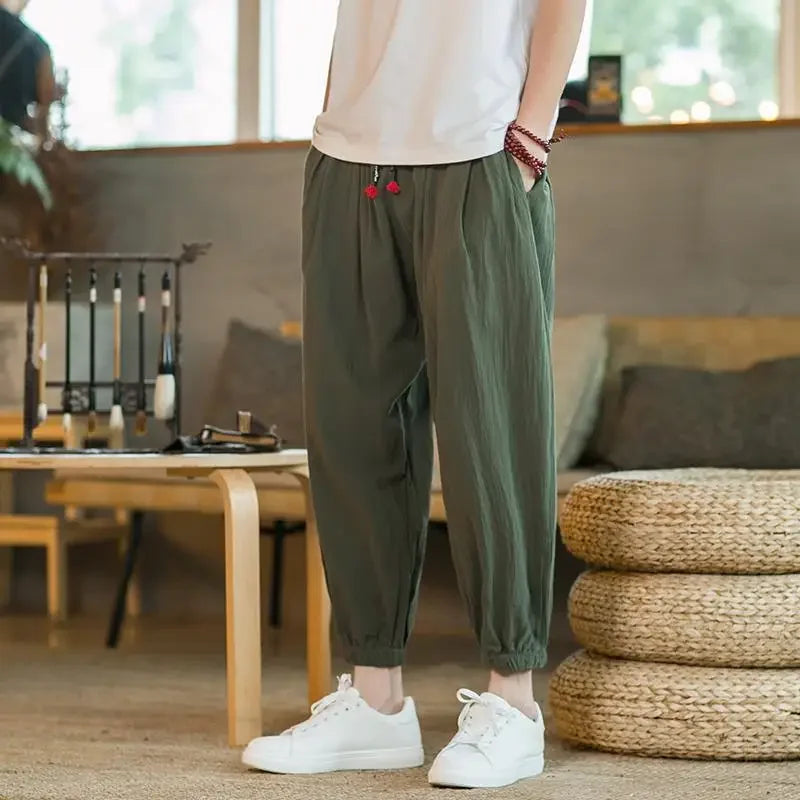Pantalon de lin coupe ample avec bas cloche sarouel et taille décontractée
