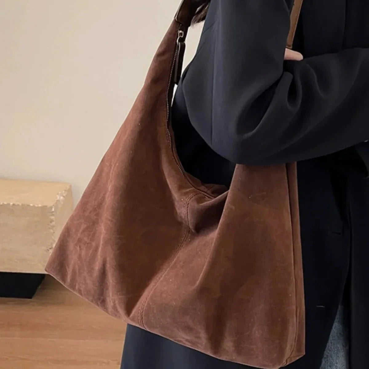 Sac à main pour femme en daim végétalien avec fermeture éclair 5