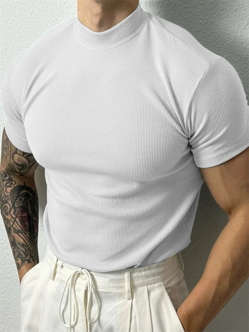 T-shirt de sport décontracté à manches courtes et col montant pour homme