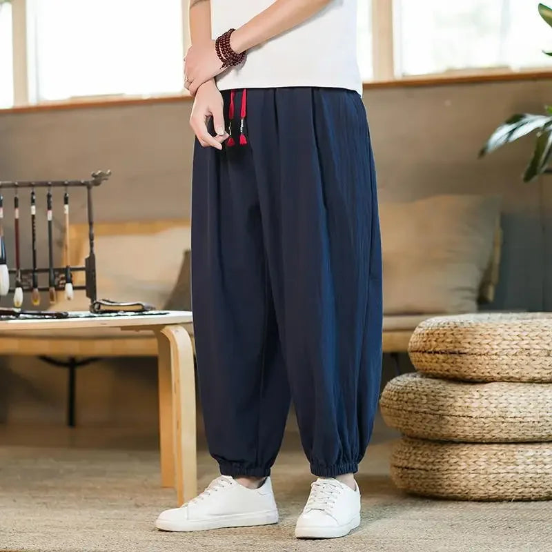 Pantalon de lin coupe ample avec bas cloche sarouel et taille décontractée