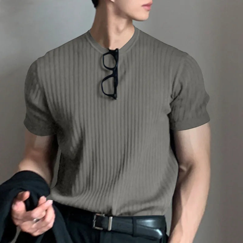 Chemise à col rond élégante texturée style casual léger tendance pour hommes