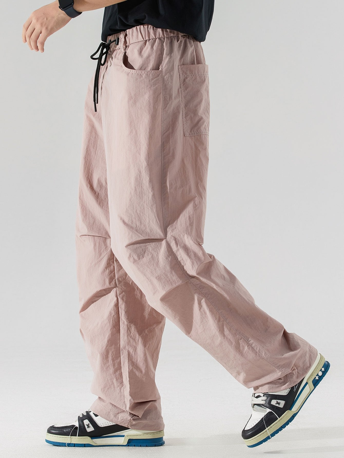 Pantalon droit parachute à taille élastique avec cordon de serrage pour homme