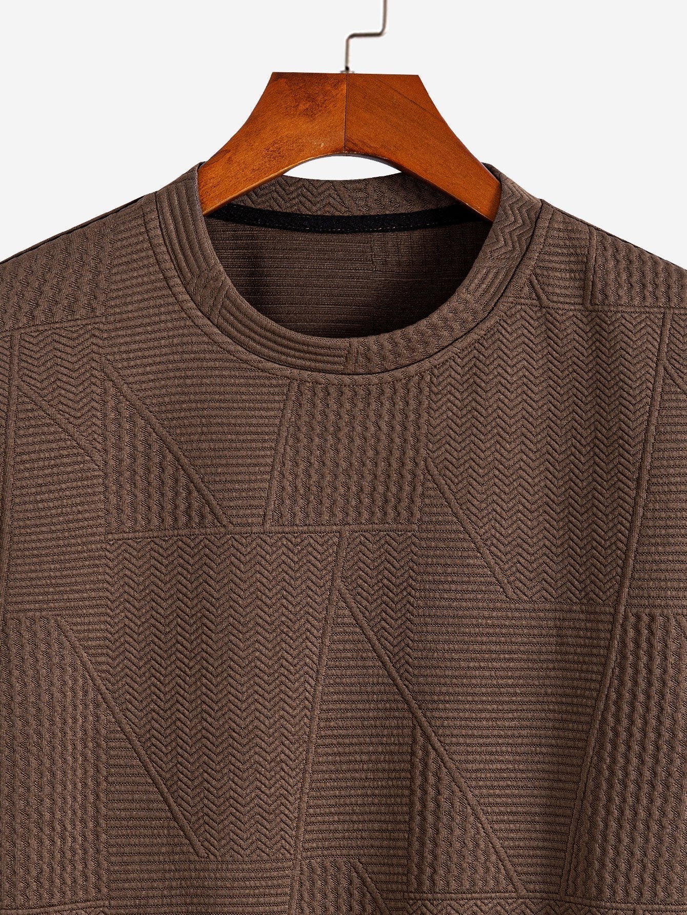 T-shirt à manches courtes en jacquard géométrique – Motif décontracté avec ourlet à nœud