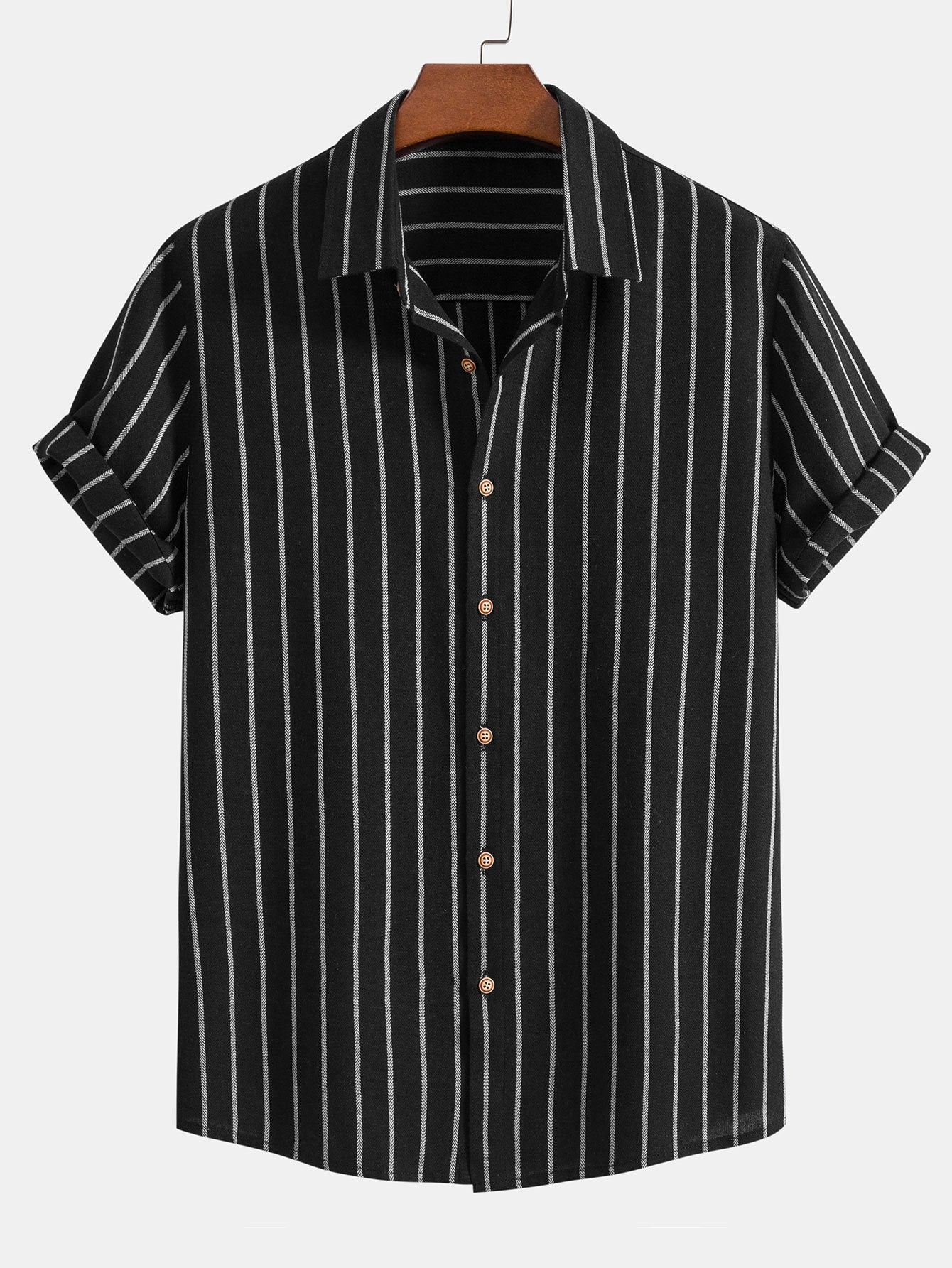 Chemise boutonnée rayée et short en lin deux ensembles pour un style estival décontracté
