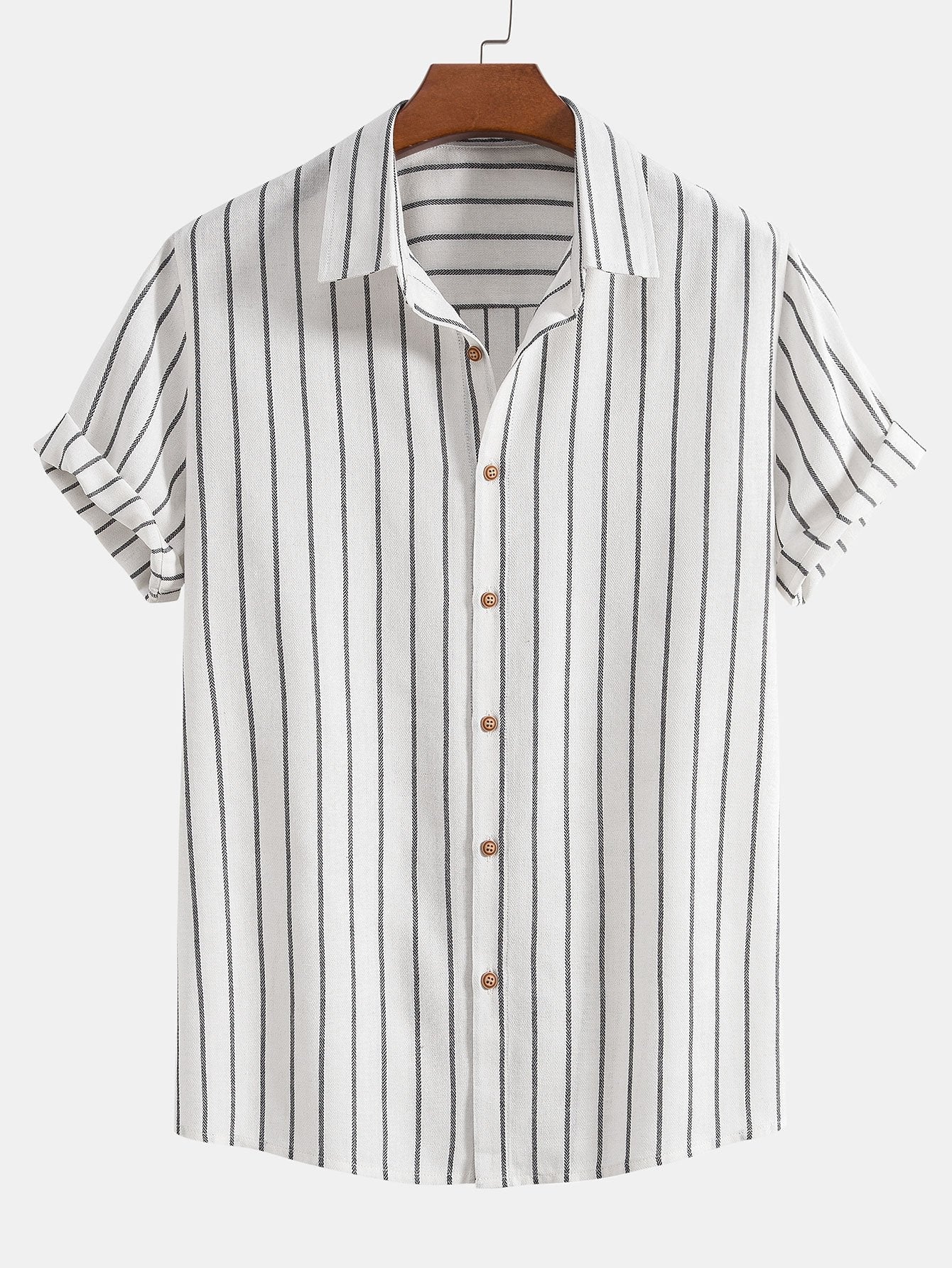 Chemise boutonnée rayée et short en lin deux ensembles pour un style estival décontracté