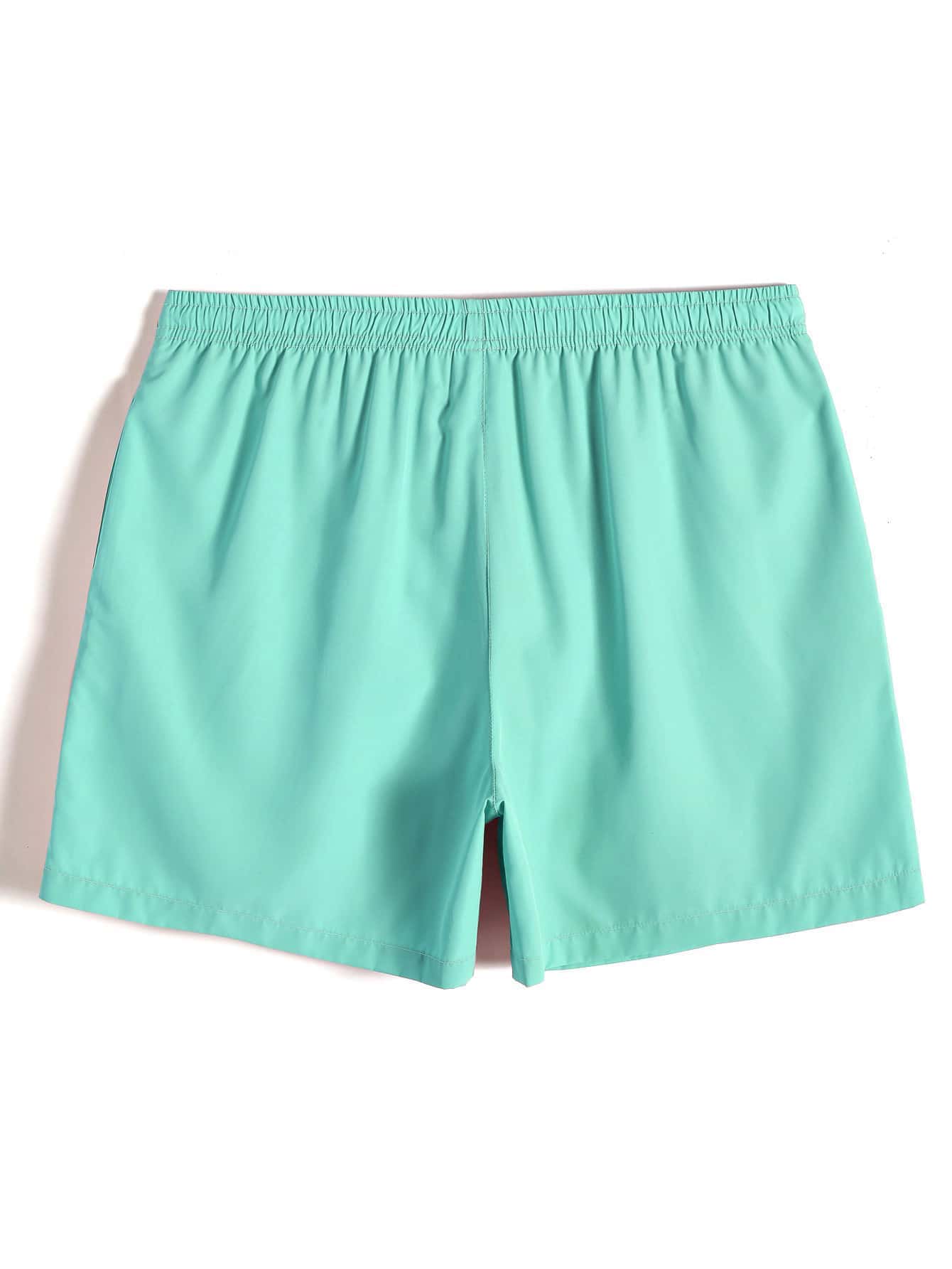 Short court décontracté de style plage avec cordon de serrage pour homme