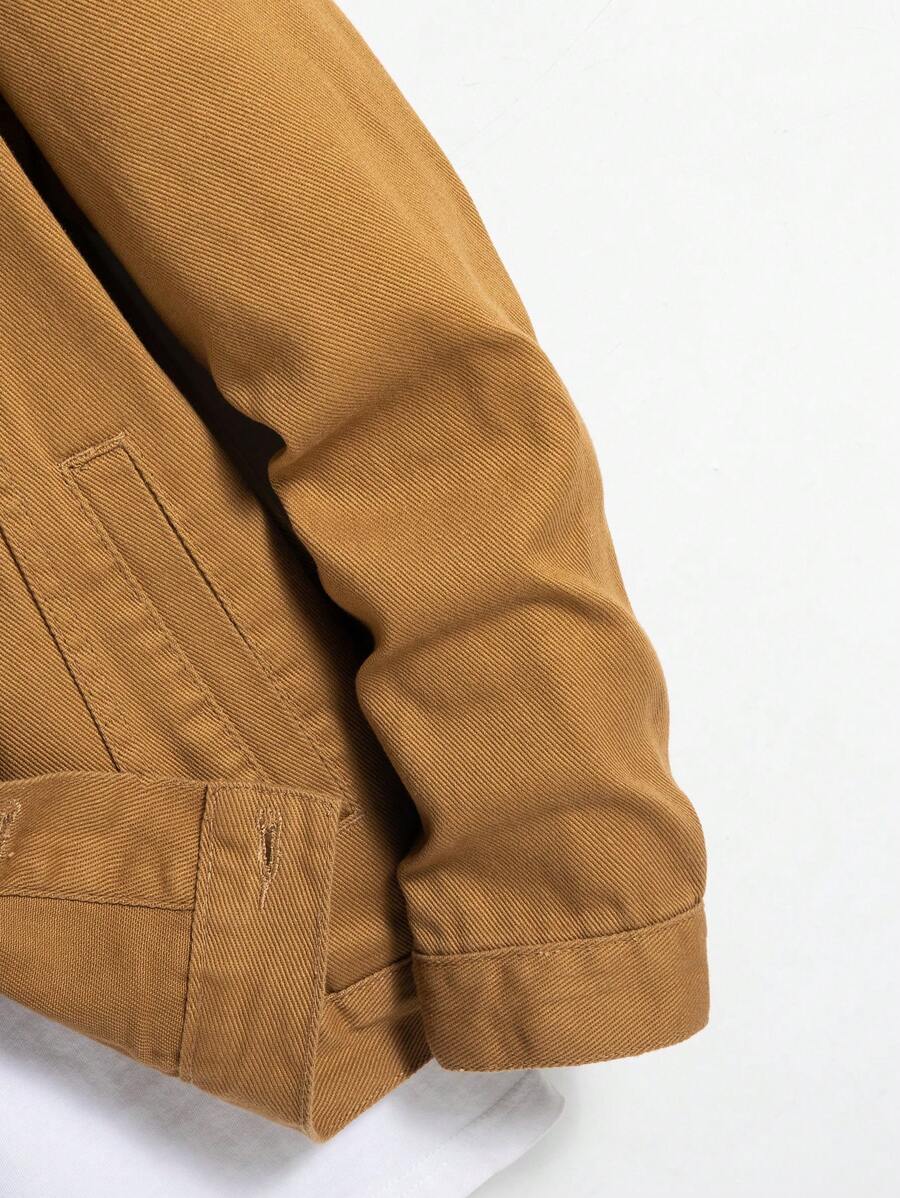 Chemise en jean classique avec poche à rabat et manches longues pour homme