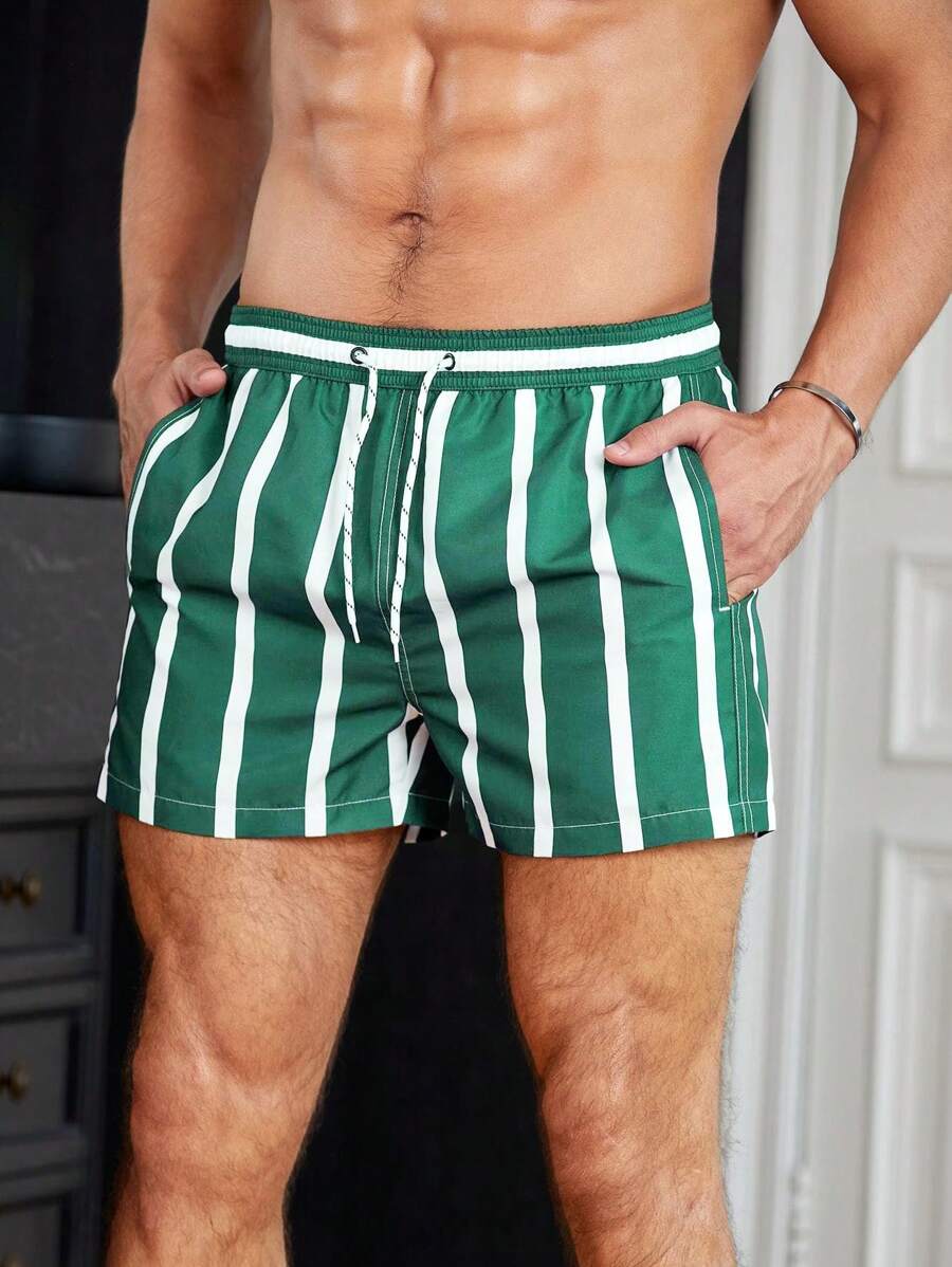Short court rayé avec cordon de serrage et taille élastique pour homme