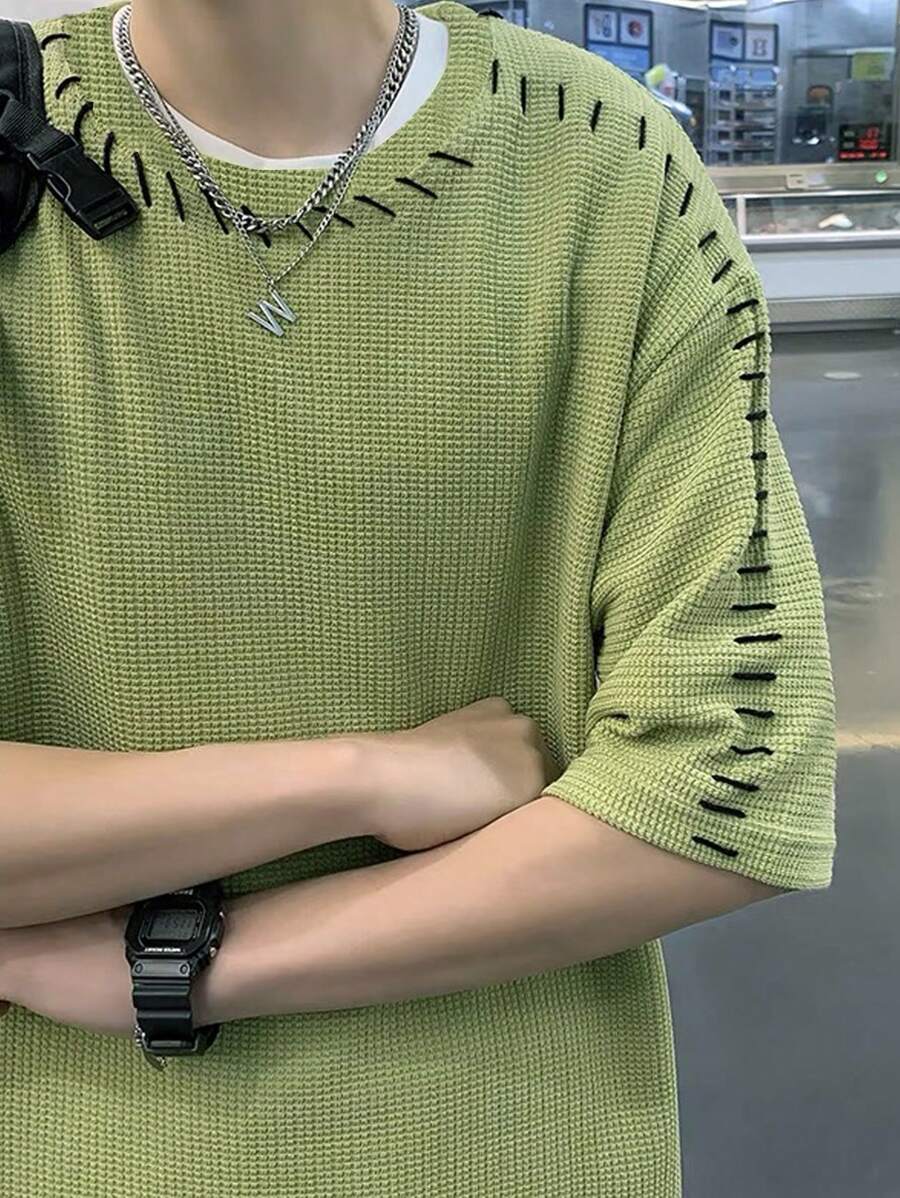 Chemises au crochet modernes et surdimensionnées pour hommes - style décontracté d'été